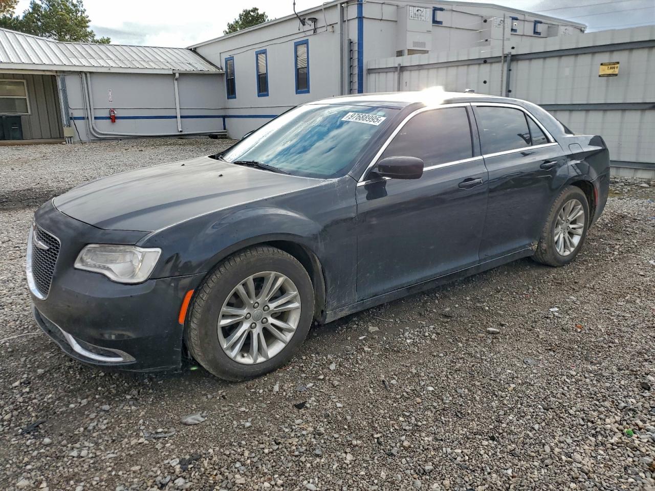 Salvage Chrysler 300 Image