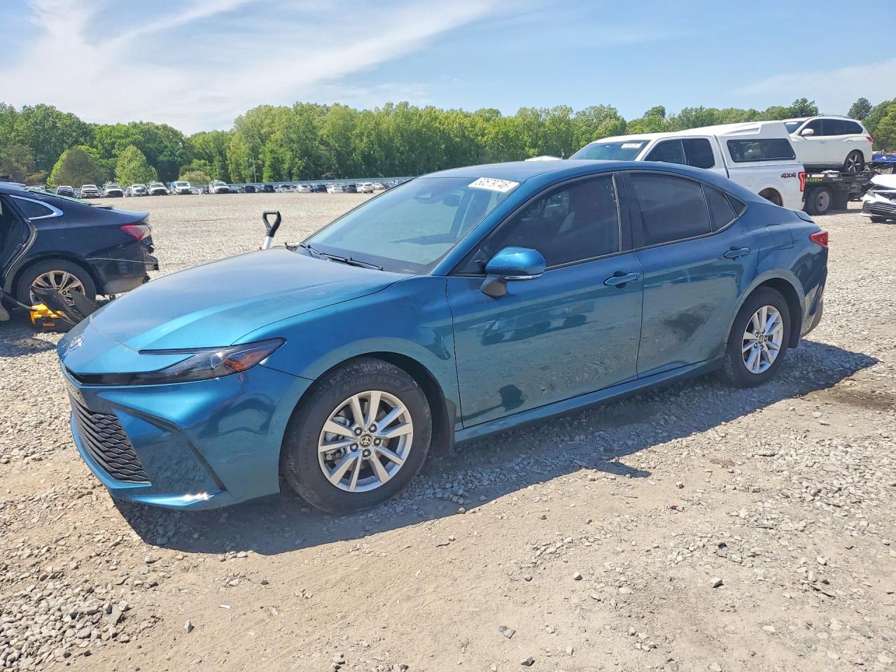 Salvage Toyota Camry Image