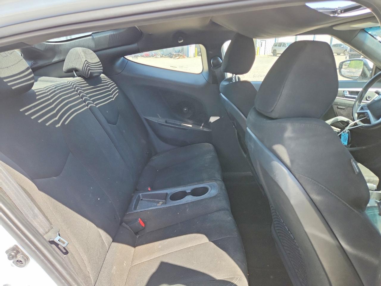 Hyundai VELOSTER Value Edition