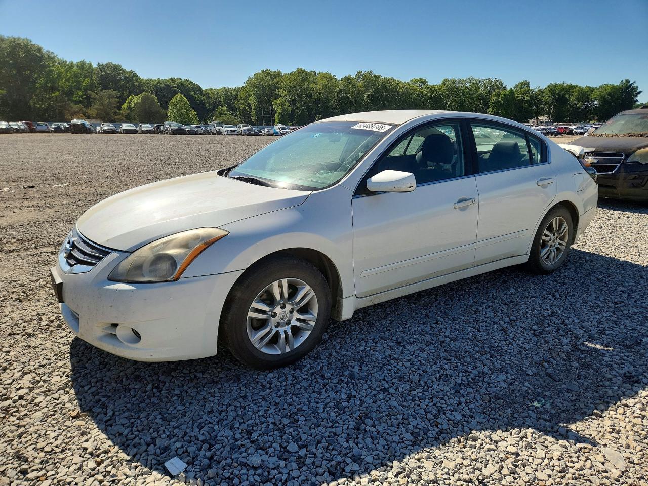 Salvage Nissan Altima Image