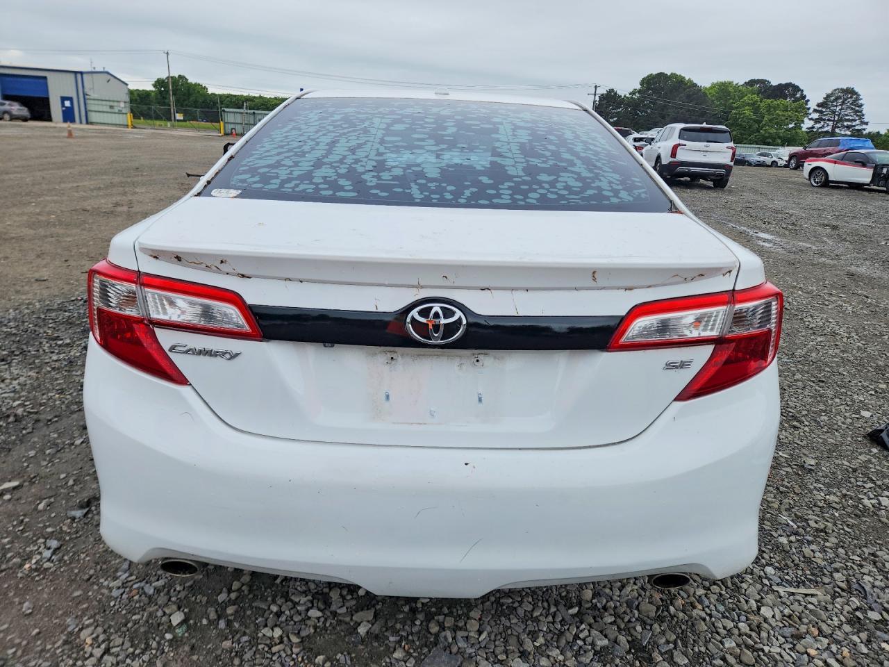 Toyota Camry Se V6