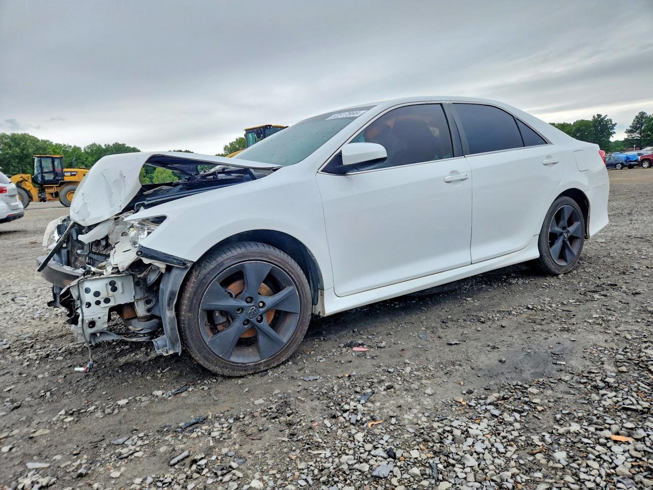 Salvage Toyota Camry Image