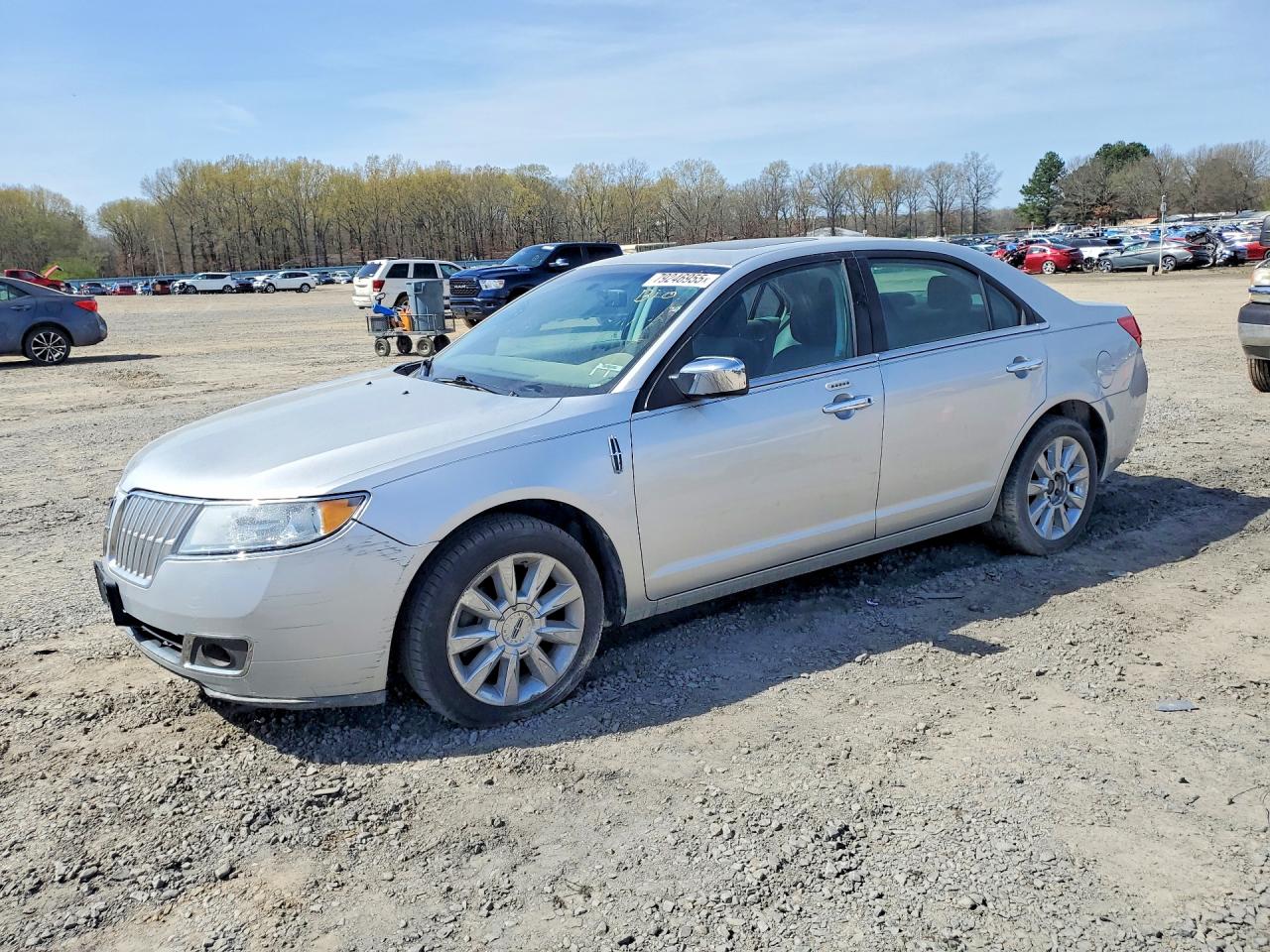 Salvage Lincoln MKZ Image