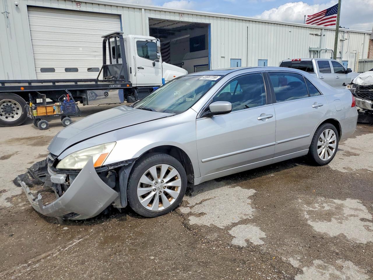 Salvage Honda Accord Image