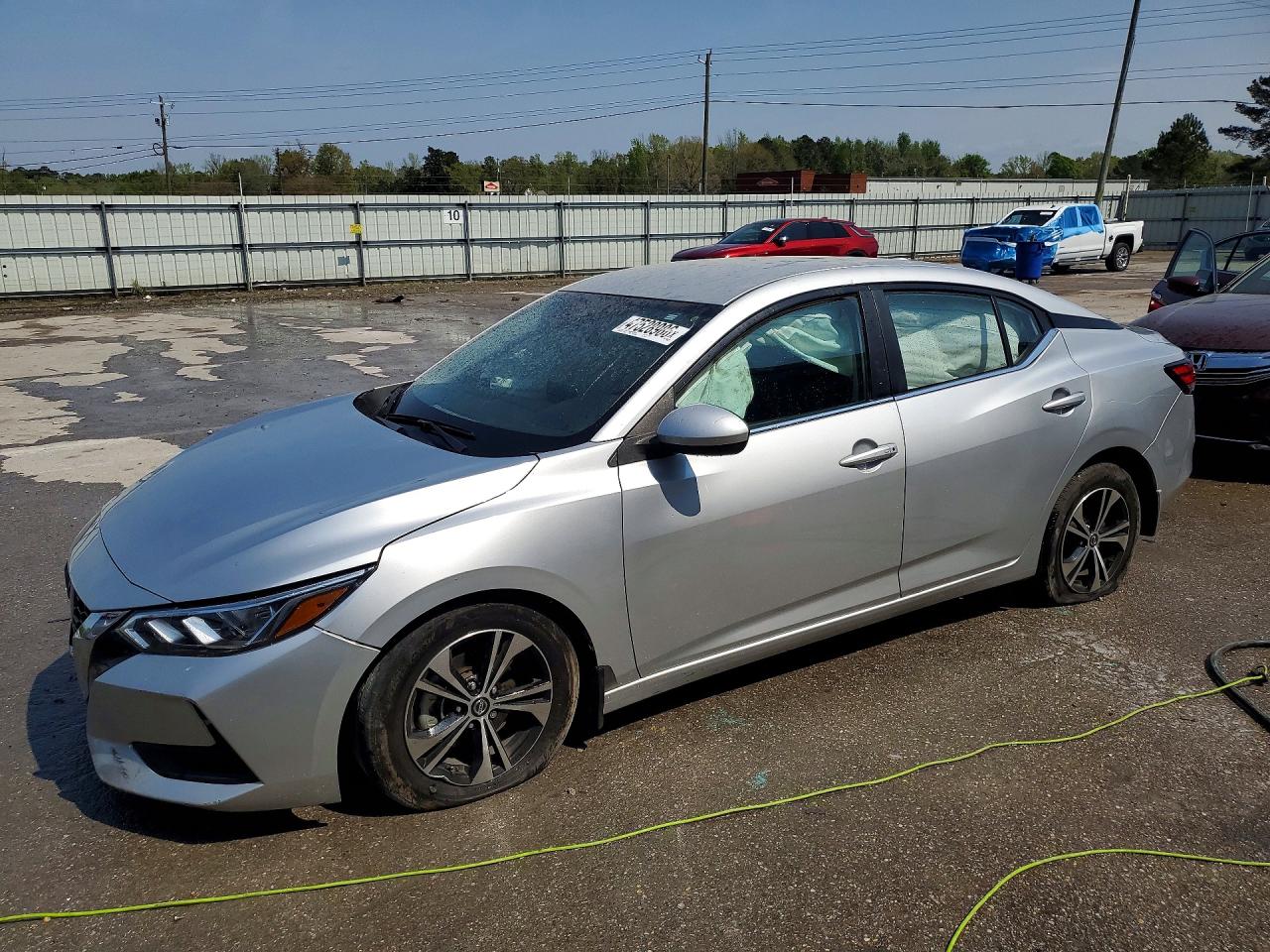 Salvage Nissan Sentra Image