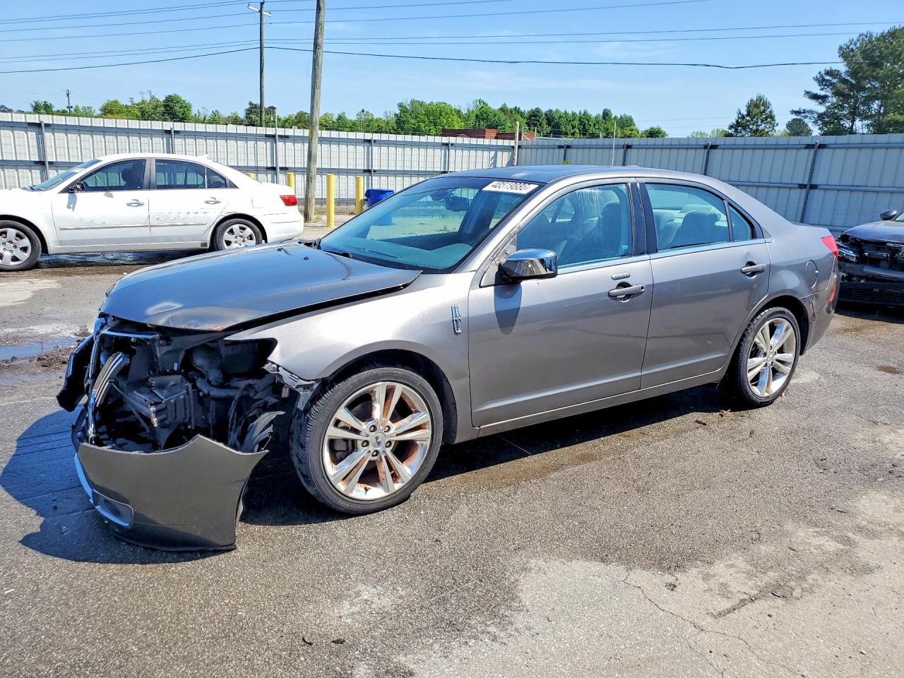 Salvage Lincoln MKZ Image