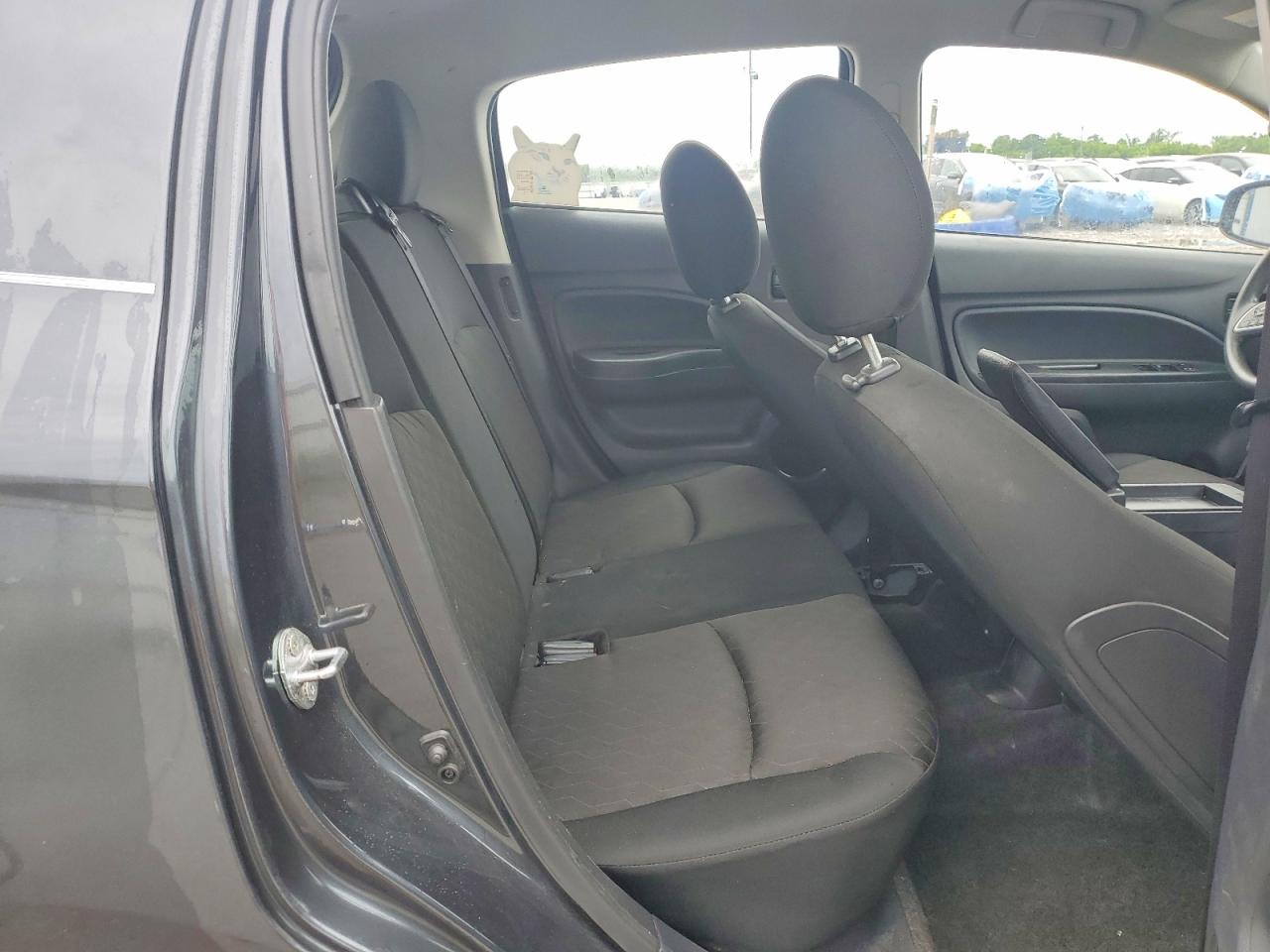 Mitsubishi Mirage Es
