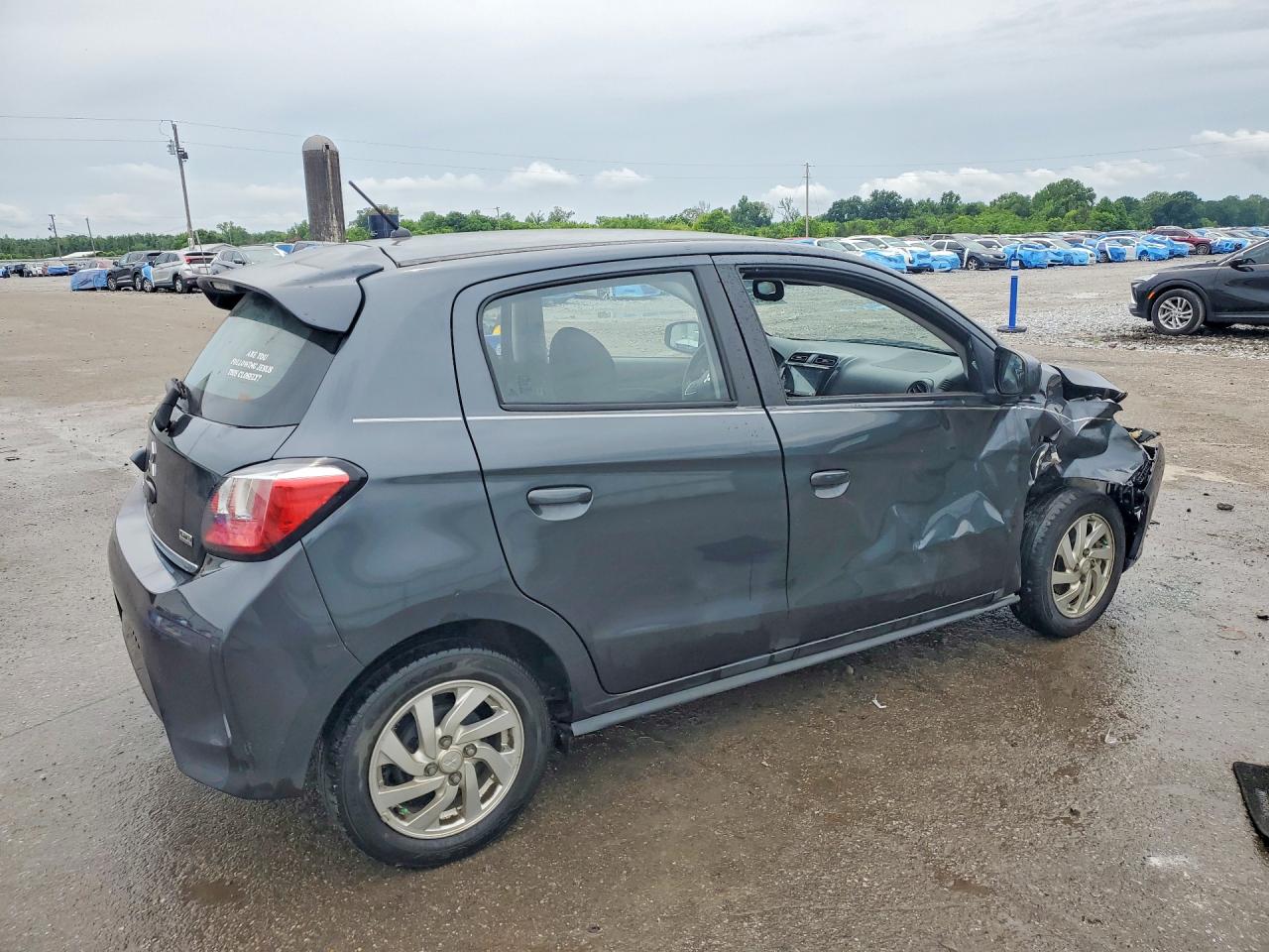 Mitsubishi Mirage Es