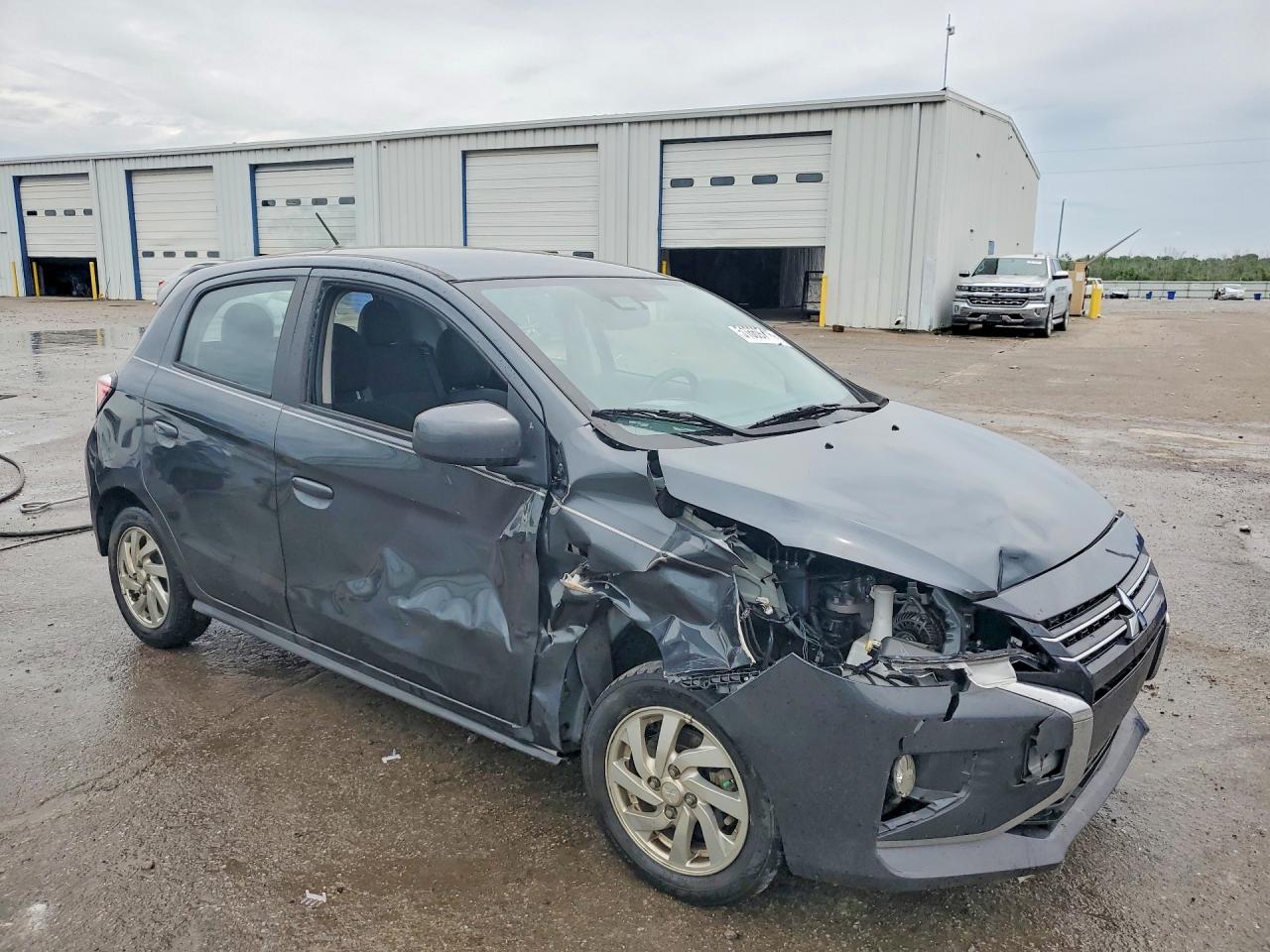 Mitsubishi Mirage Es