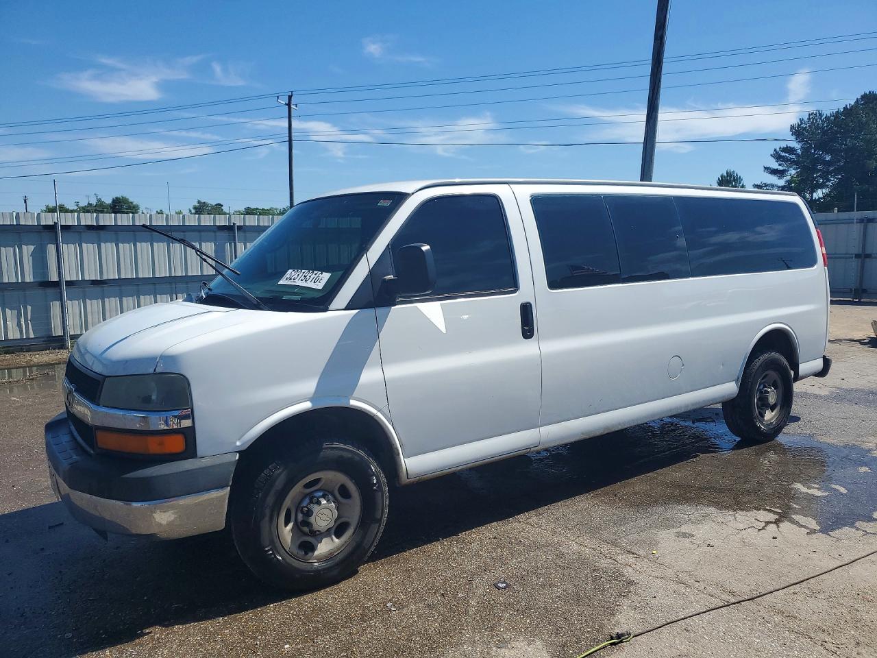 Salvage Chevrolet Express Image