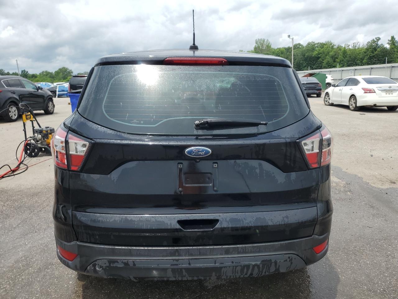 Ford Escape S