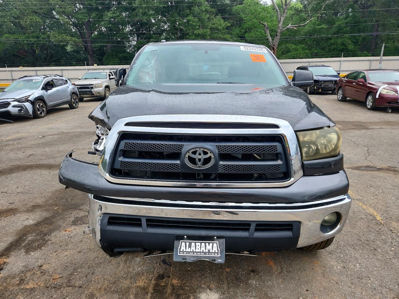 Toyota Tundra Crewmax Sr5