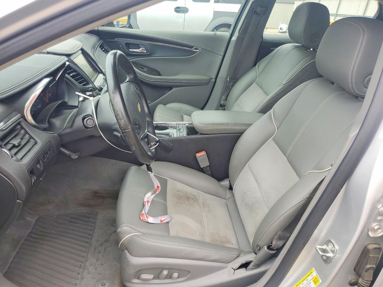 Chevrolet Impala Lt