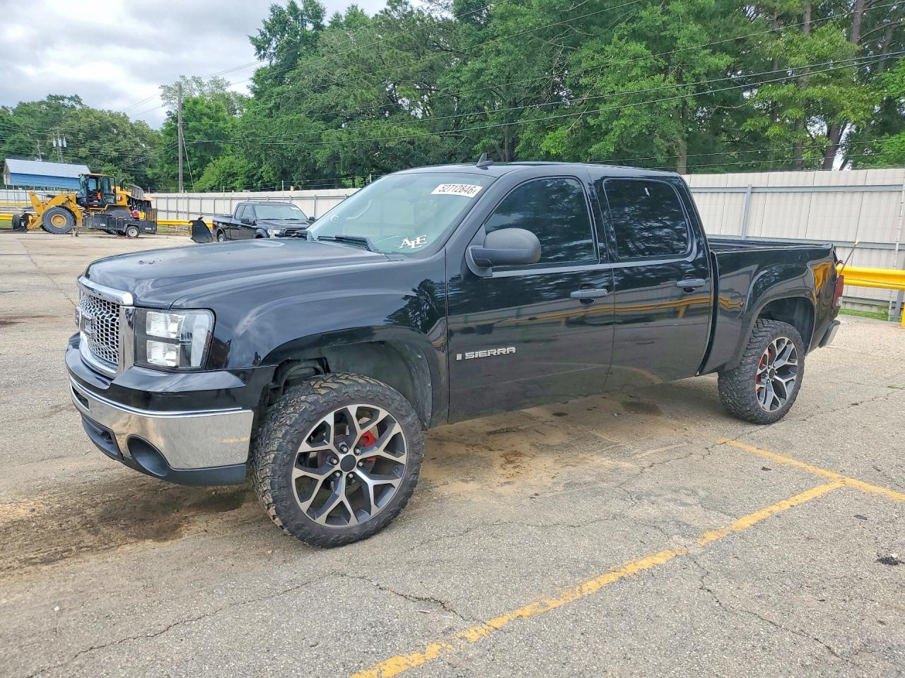 Salvage GMC Sierra Image
