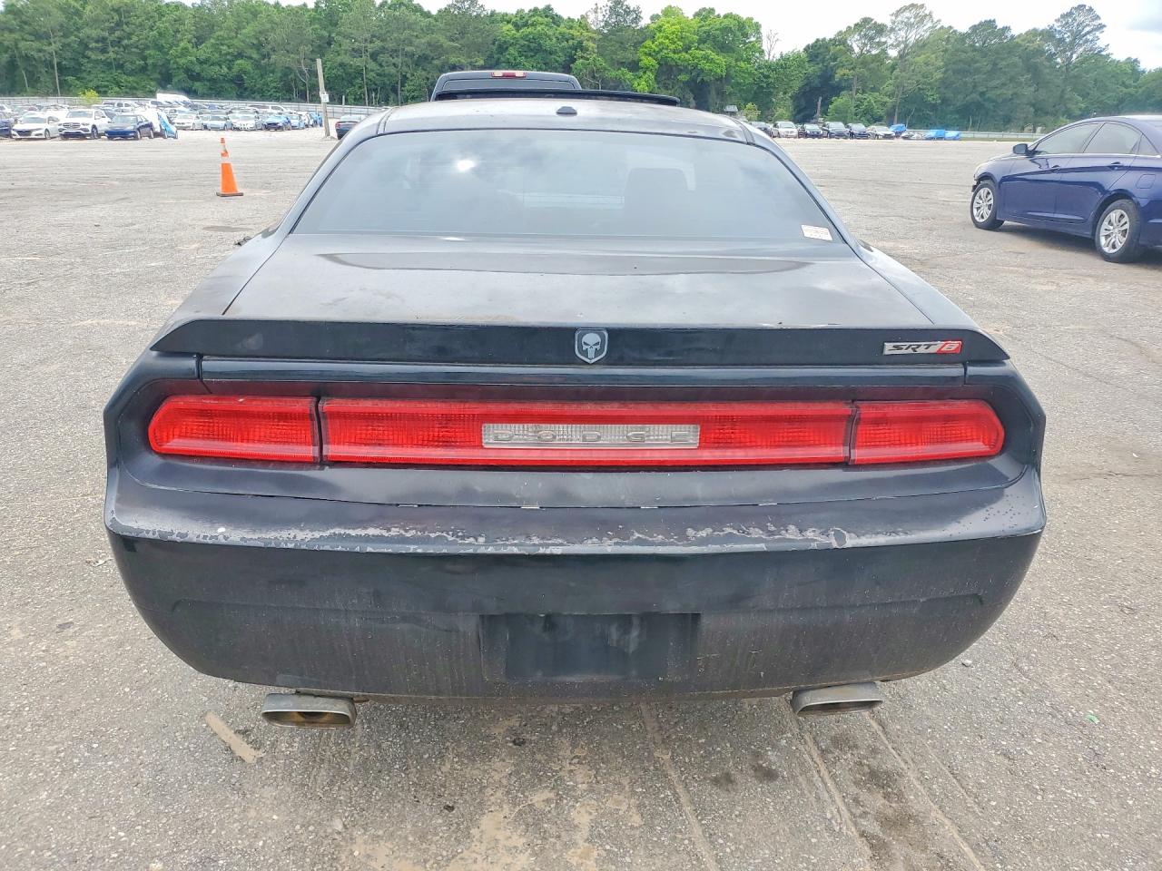 Dodge Challenger Srt-8