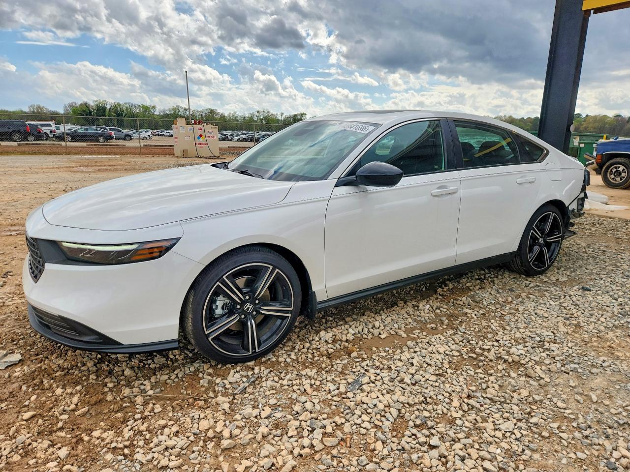 Salvage Honda Accord Image