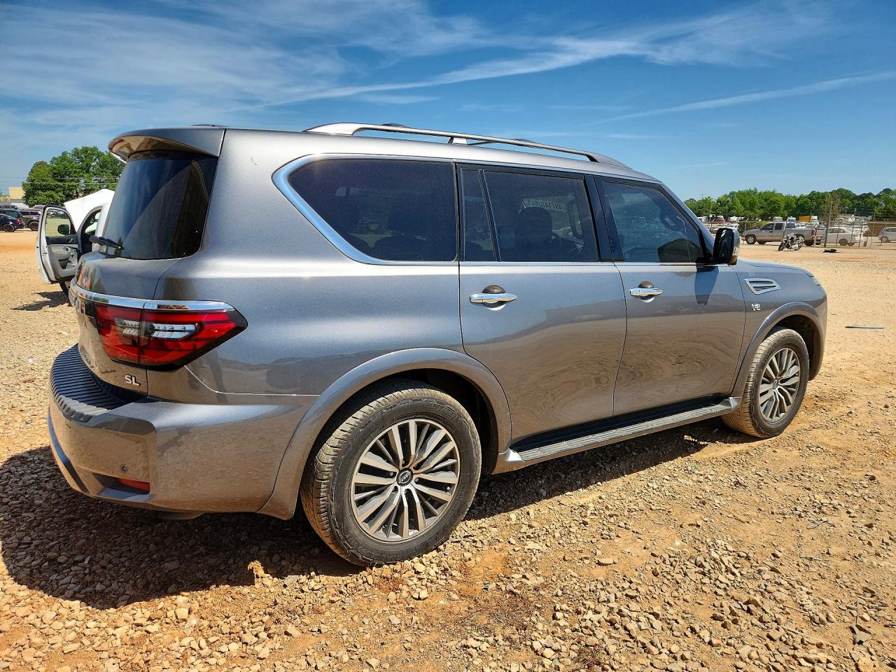 Nissan Armada Sl