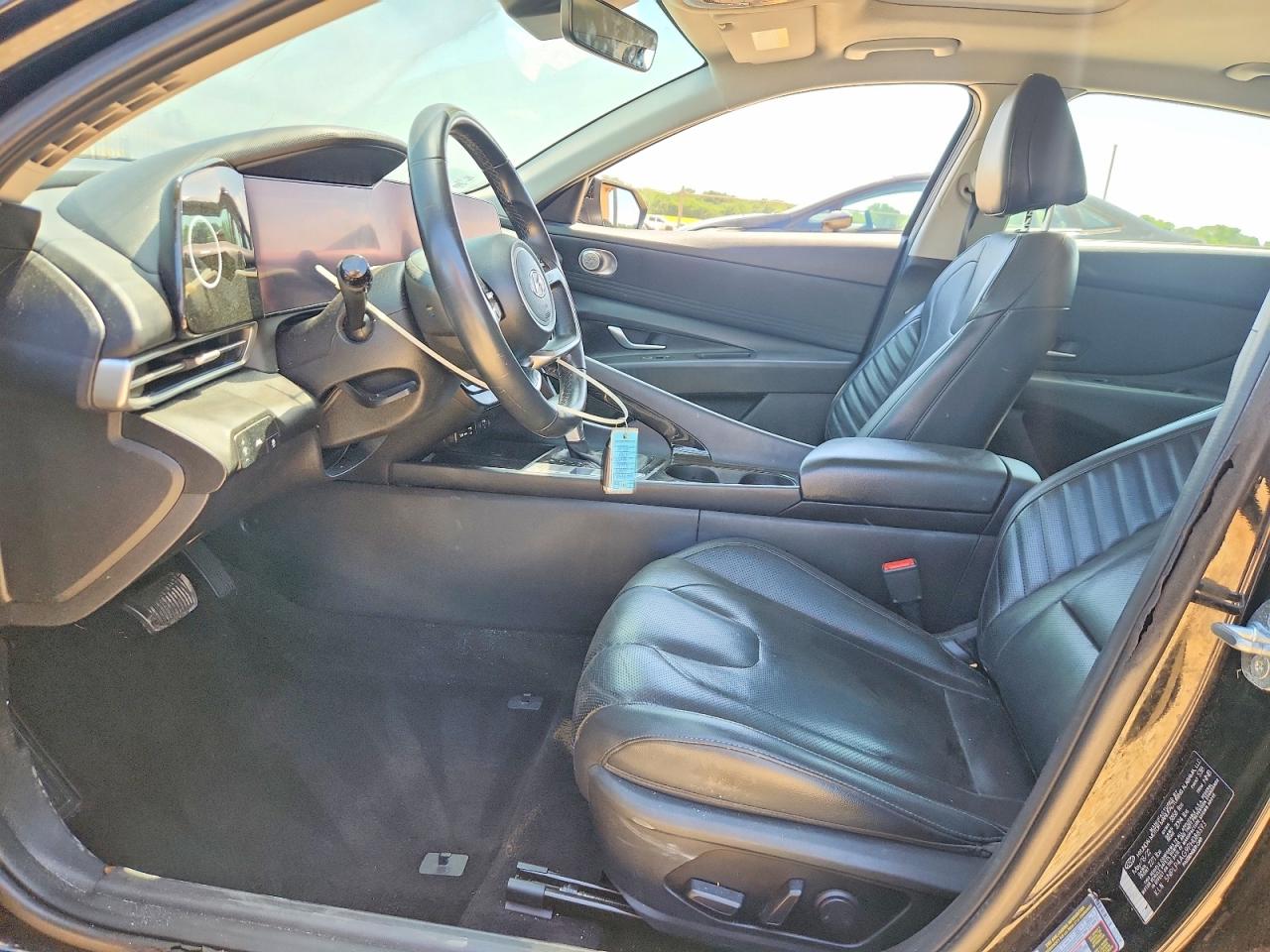 Hyundai ELANTRA Limited