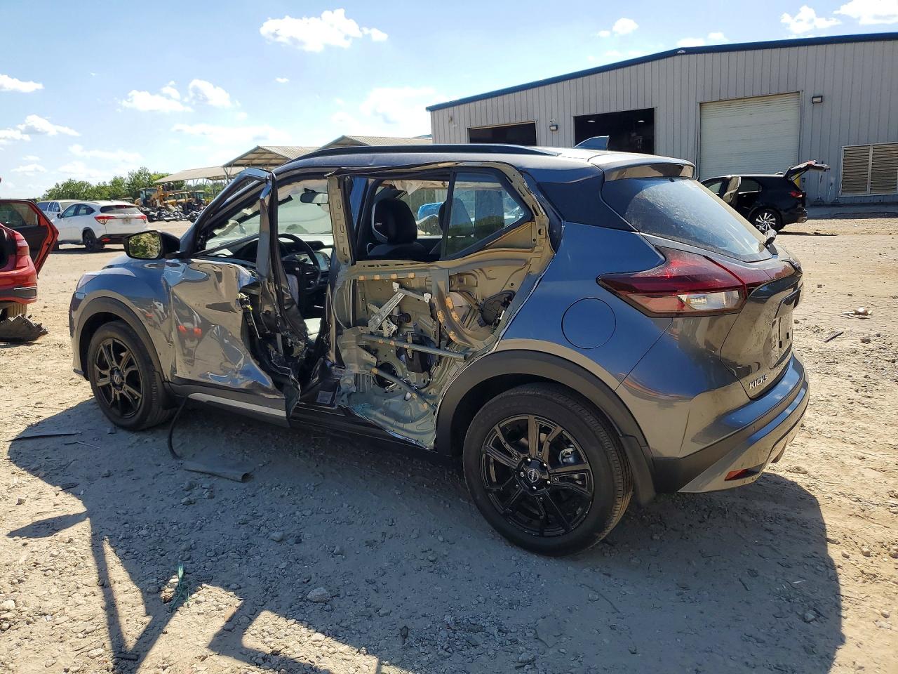 Nissan Kicks Sr