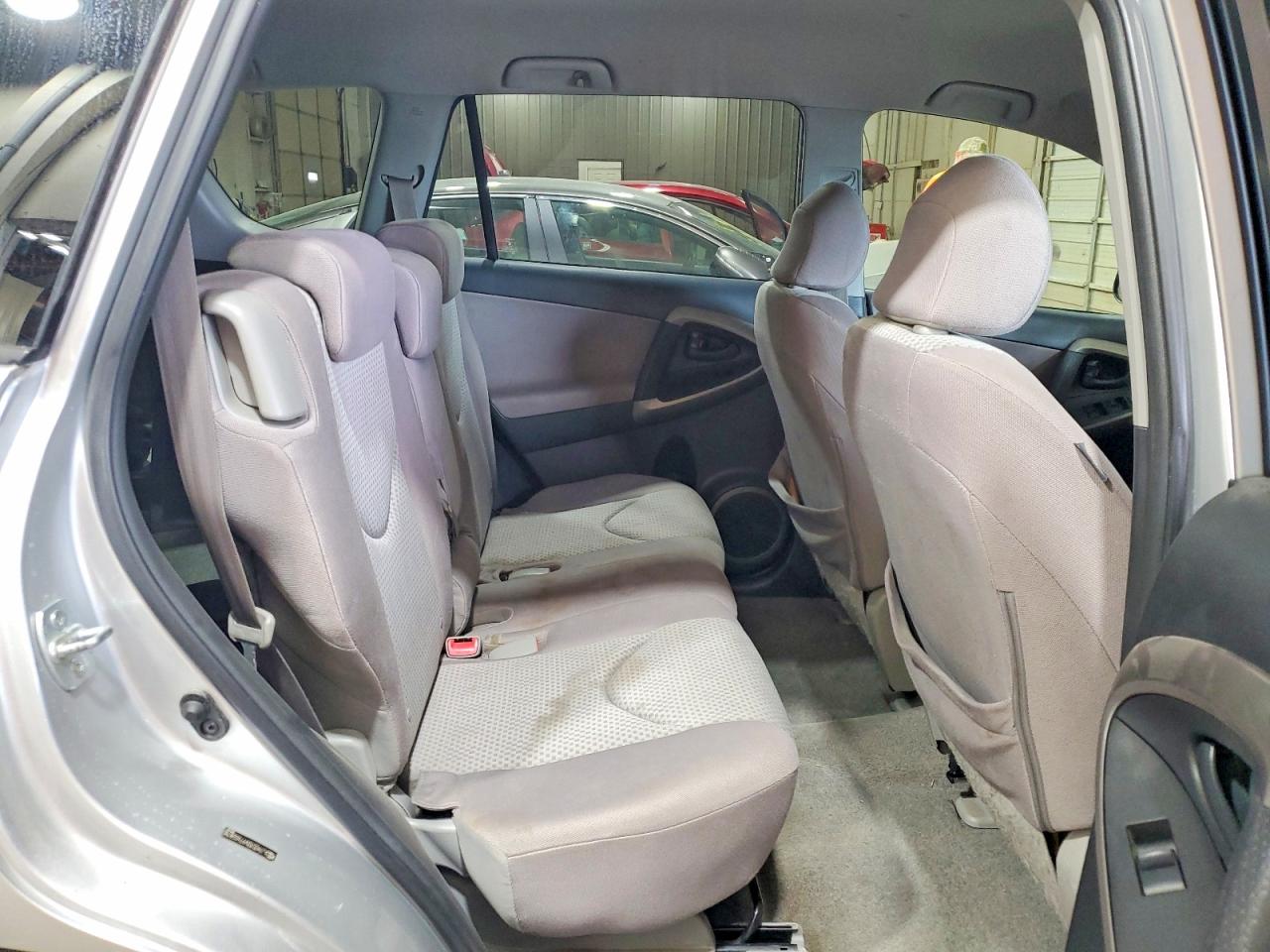 Toyota RAV4 Base