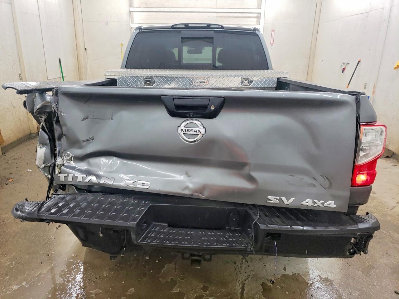 Nissan Titan Sv