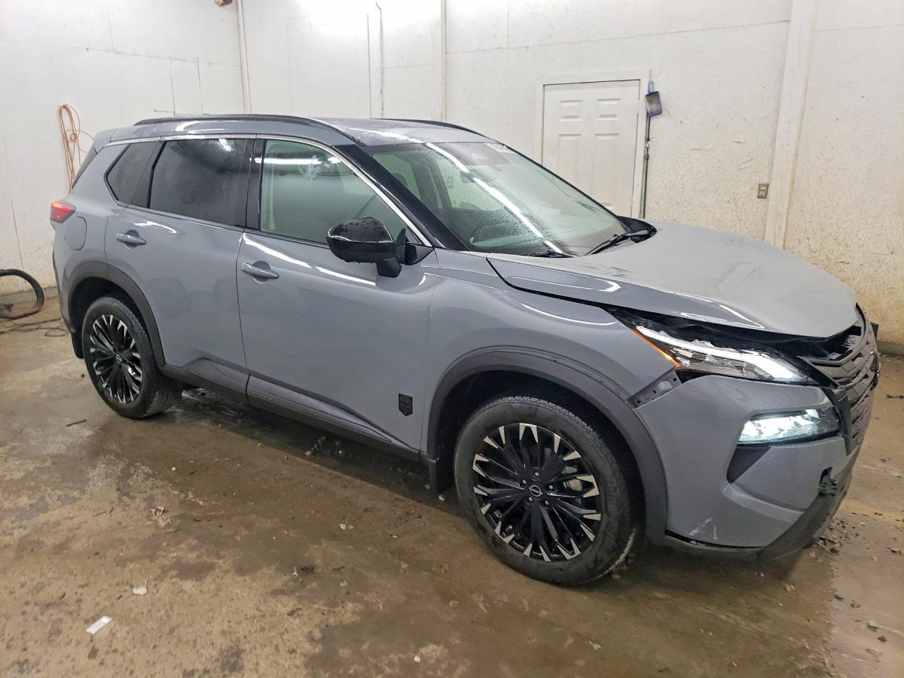Nissan Rogue Dark Armor