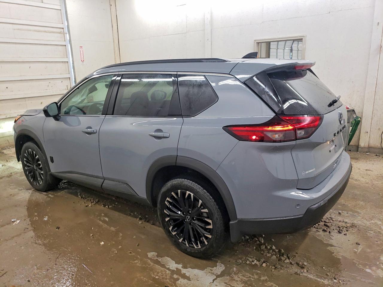 Nissan Rogue Dark Armor