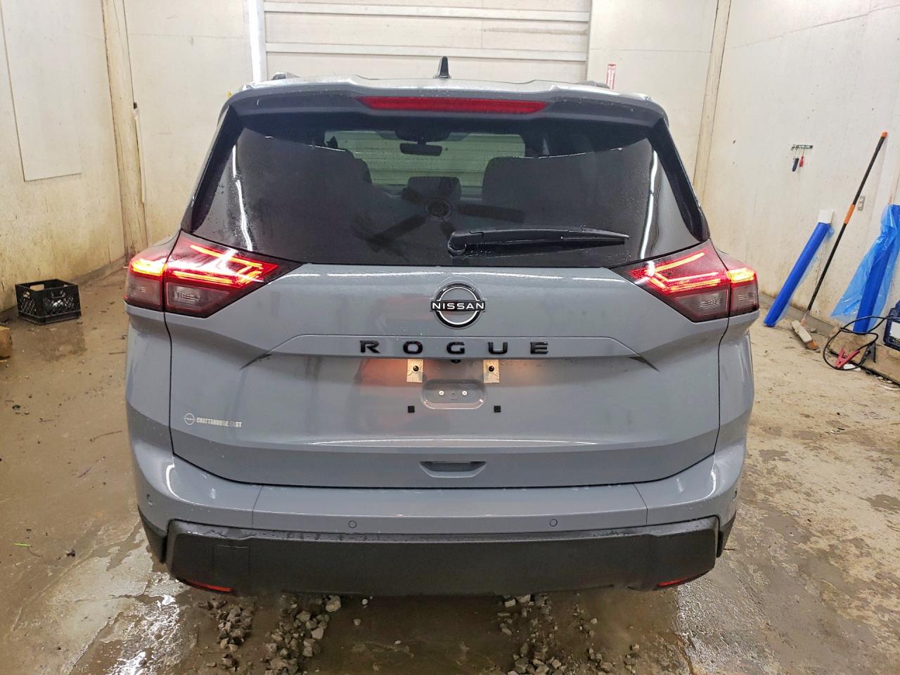 Nissan Rogue Dark Armor