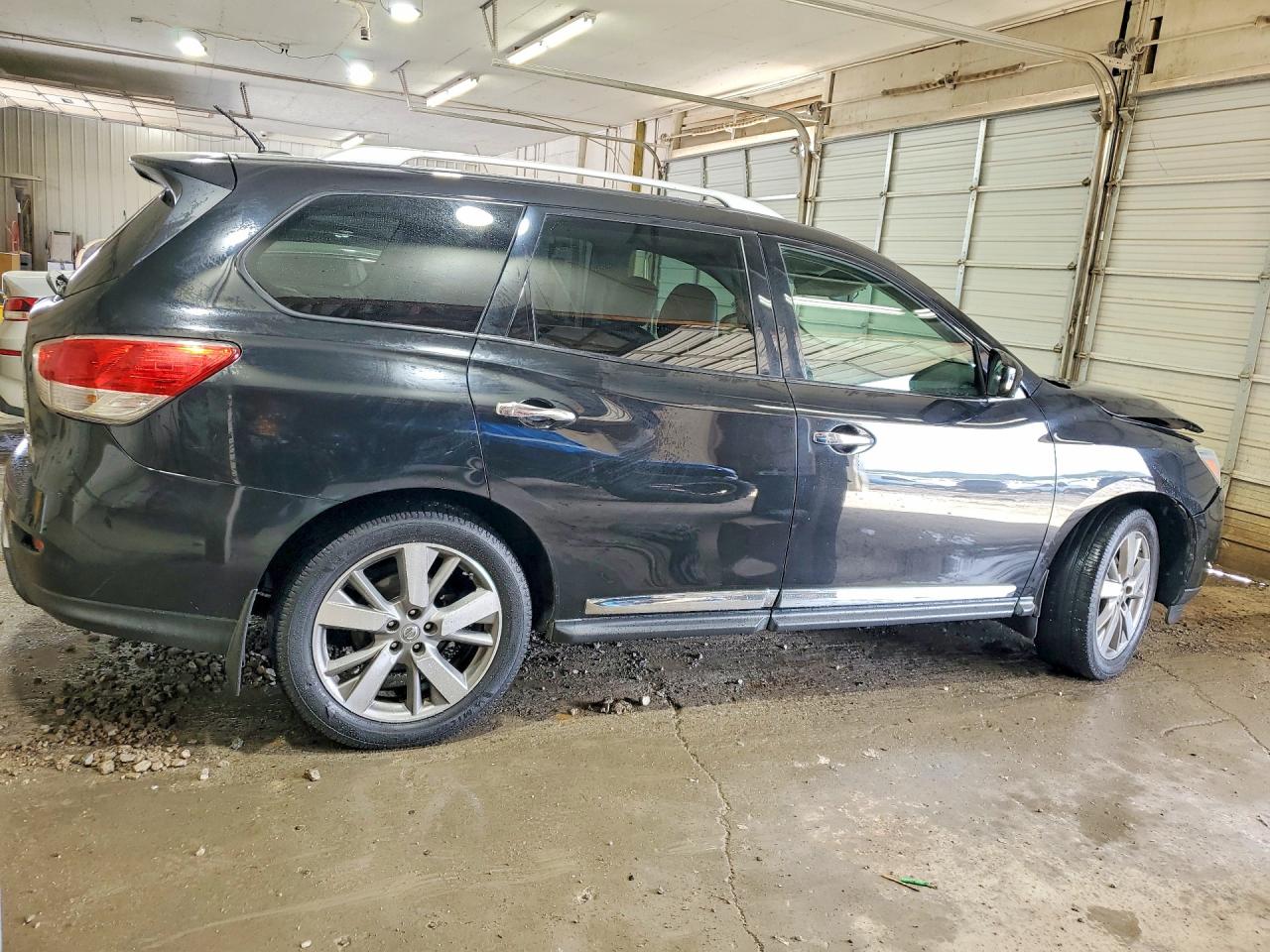 Nissan Pathfinder Platinum