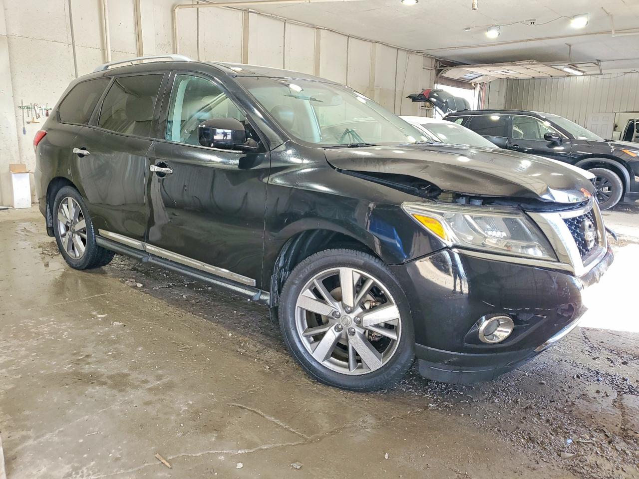 Nissan Pathfinder Platinum