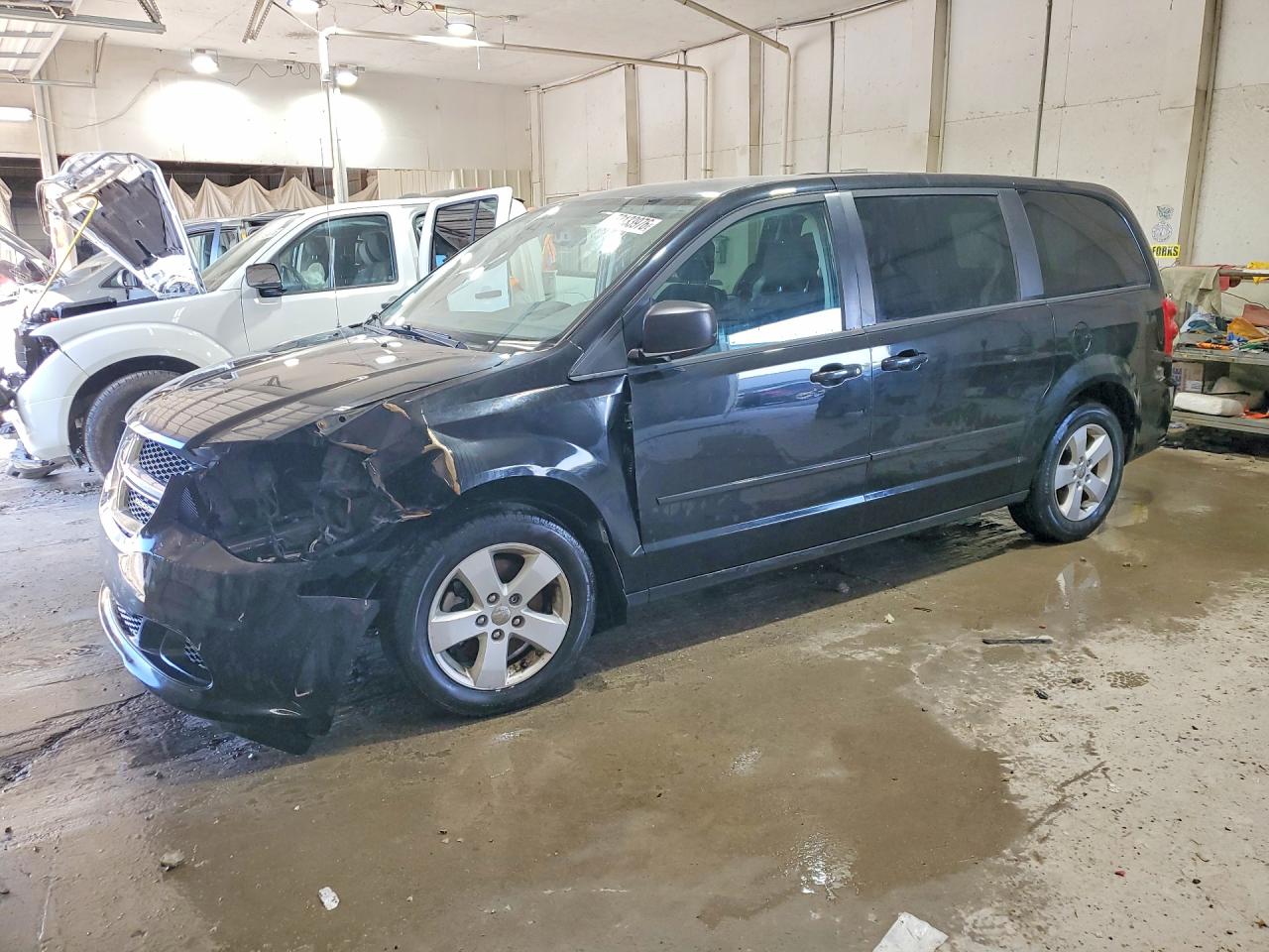 Salvage Dodge Caravan Image