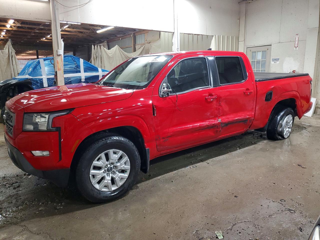 Salvage Nissan Frontier Image