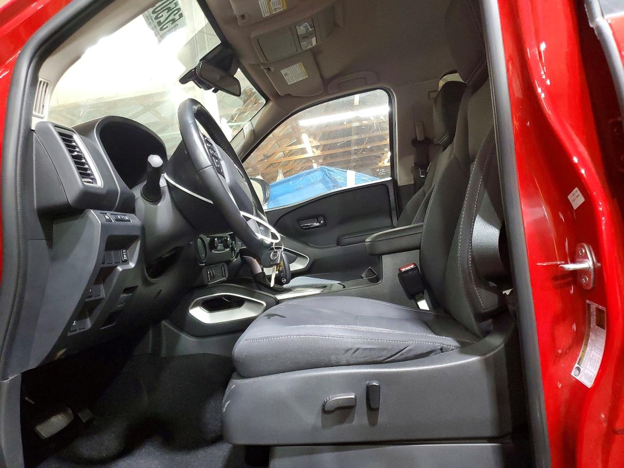 Nissan Frontier Sv