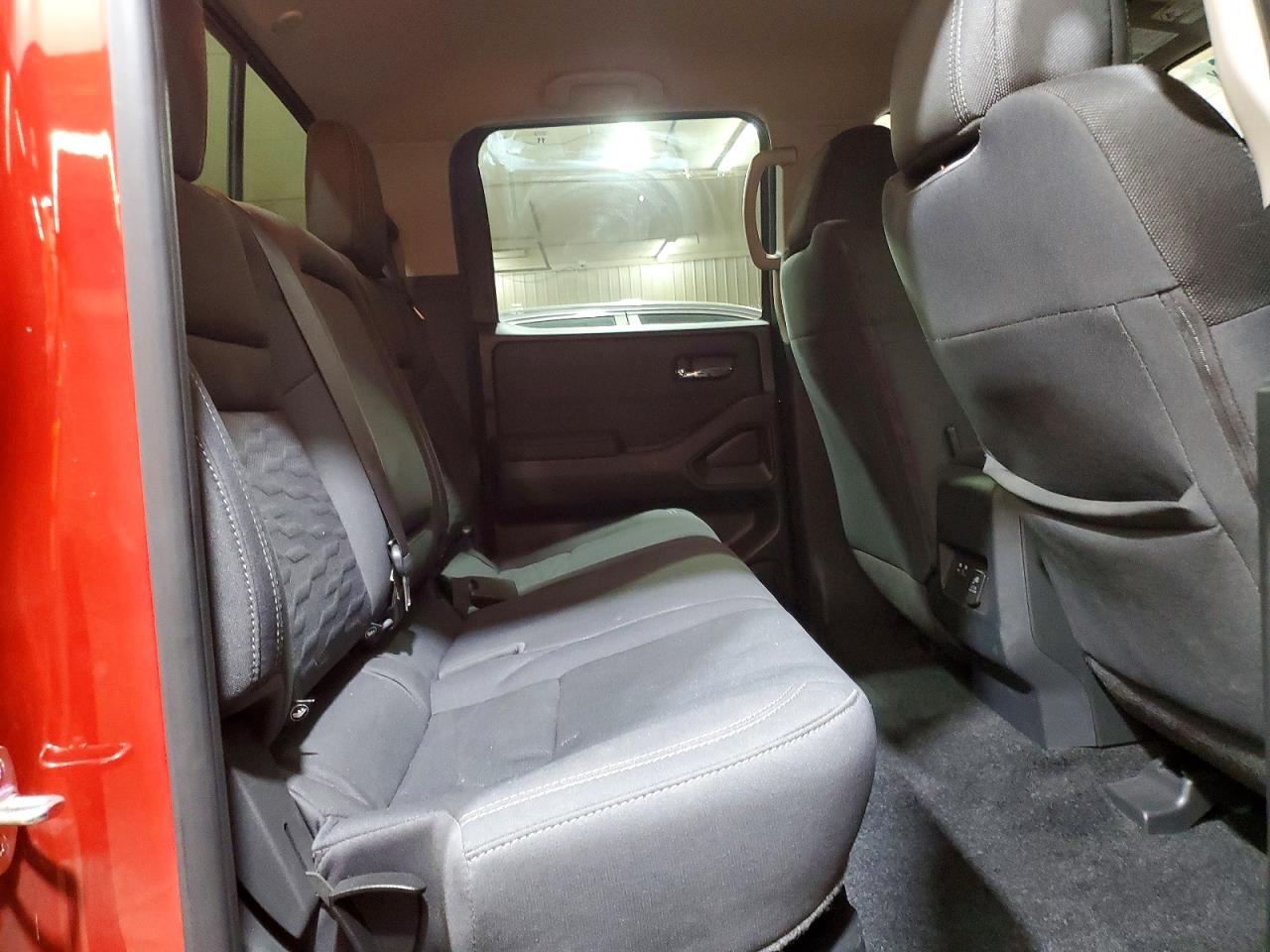 Nissan Frontier Sv