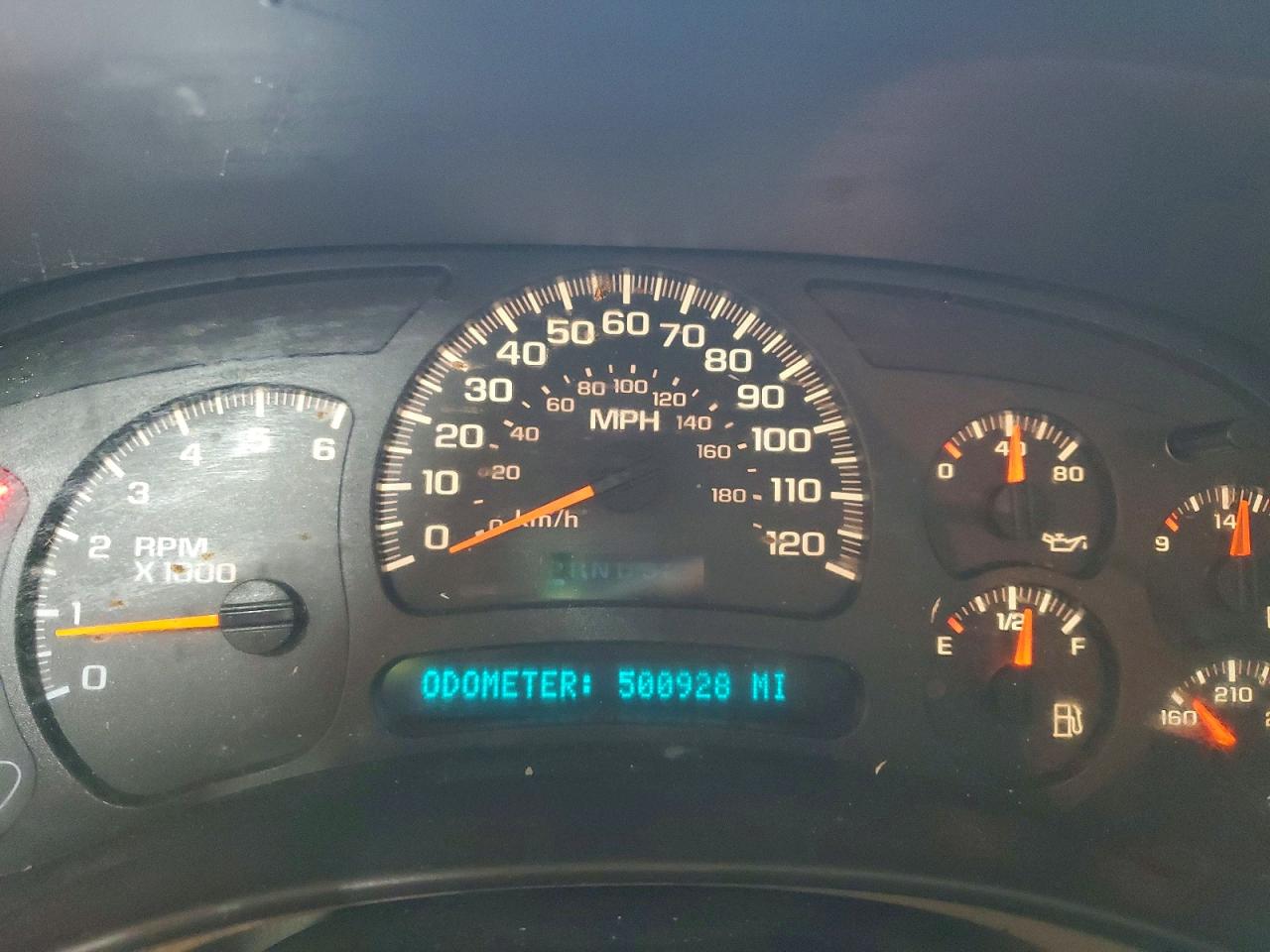 Chevrolet Suburban C1500