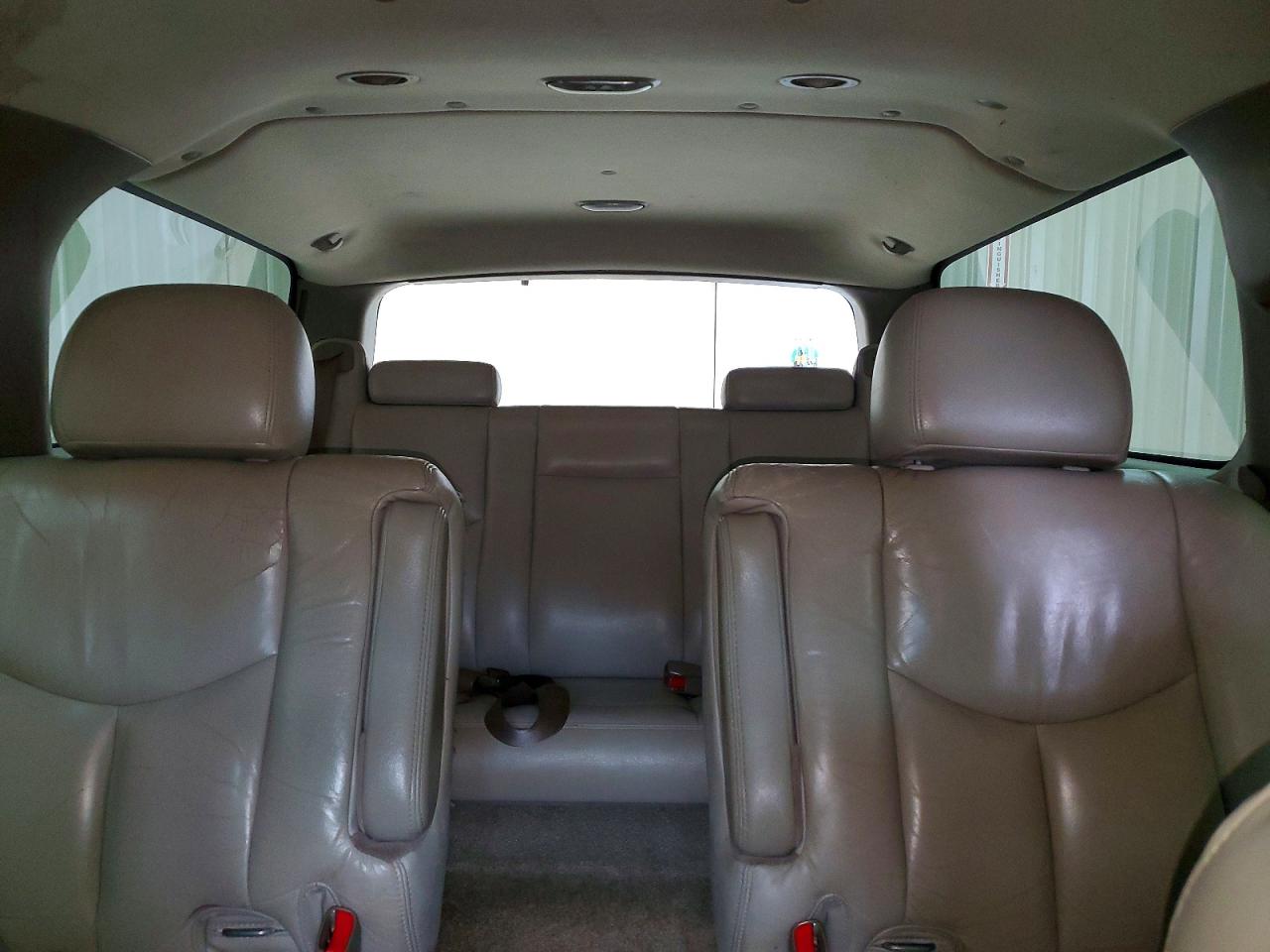Chevrolet Suburban C1500