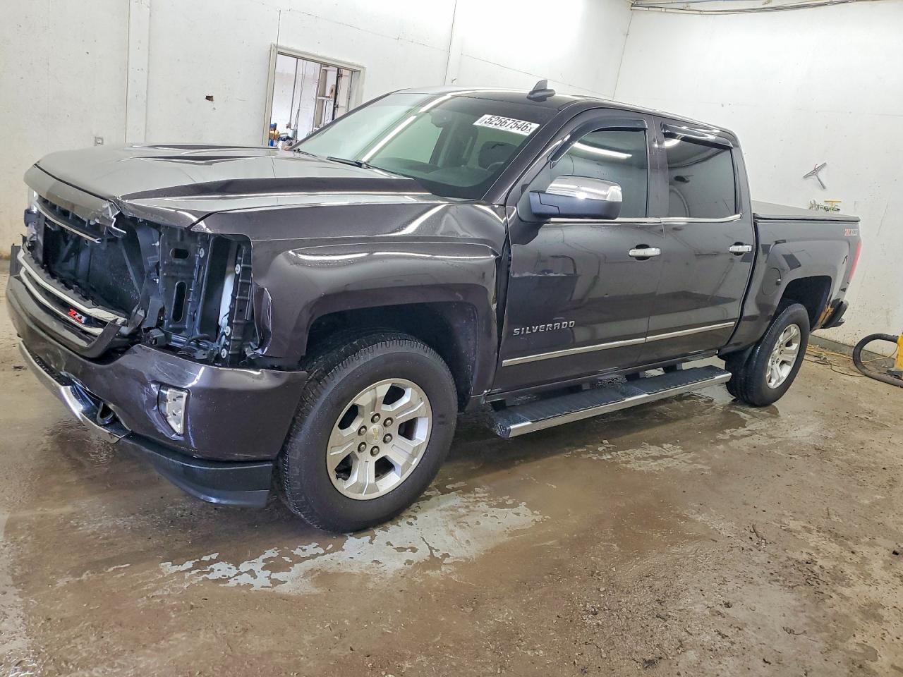 Salvage Chevrolet Silverado Image