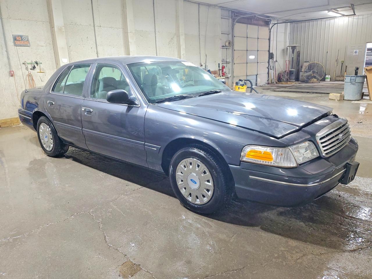Ford Crown Vic Police Interceptor
