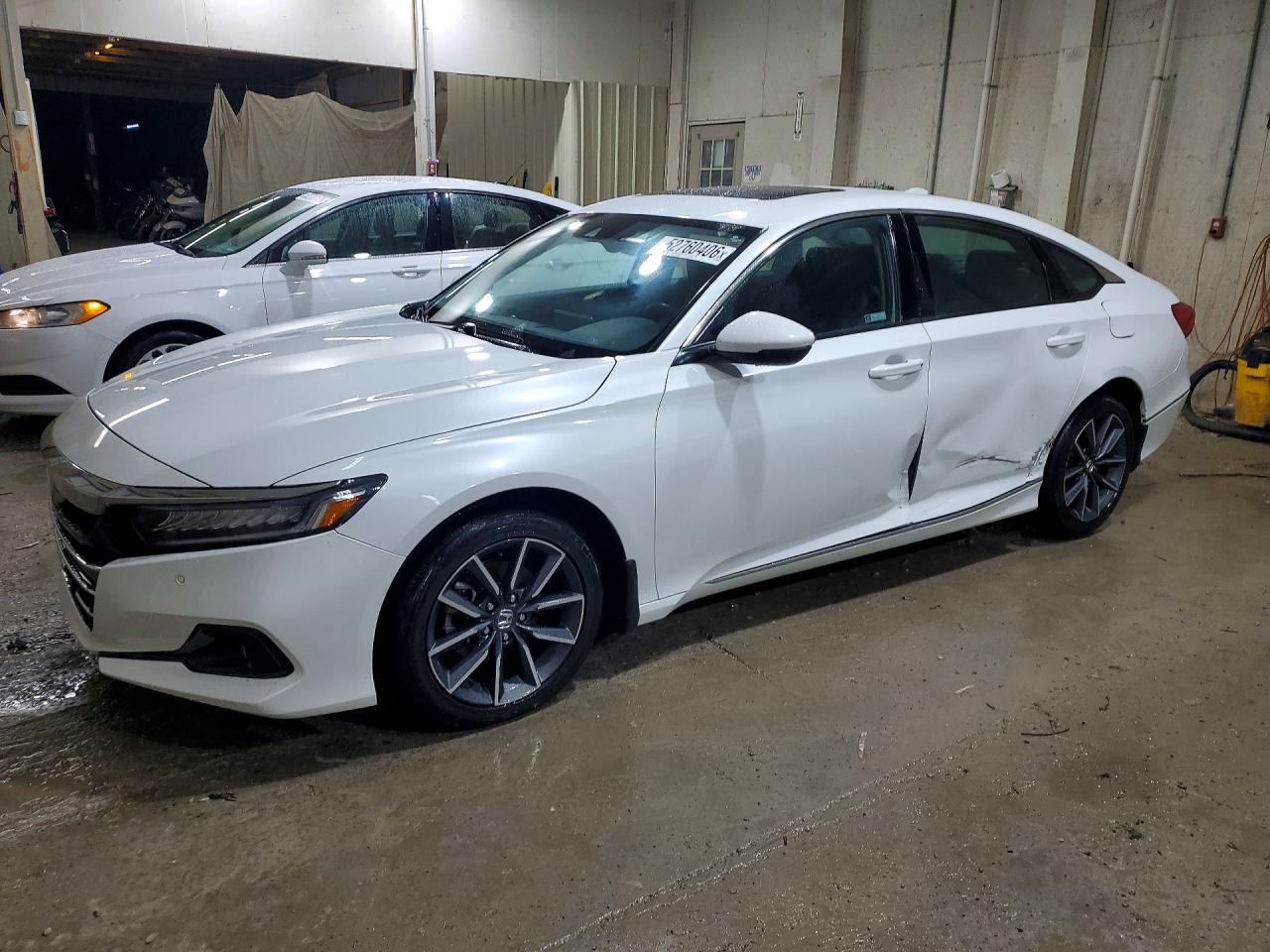 Salvage Honda Accord Image