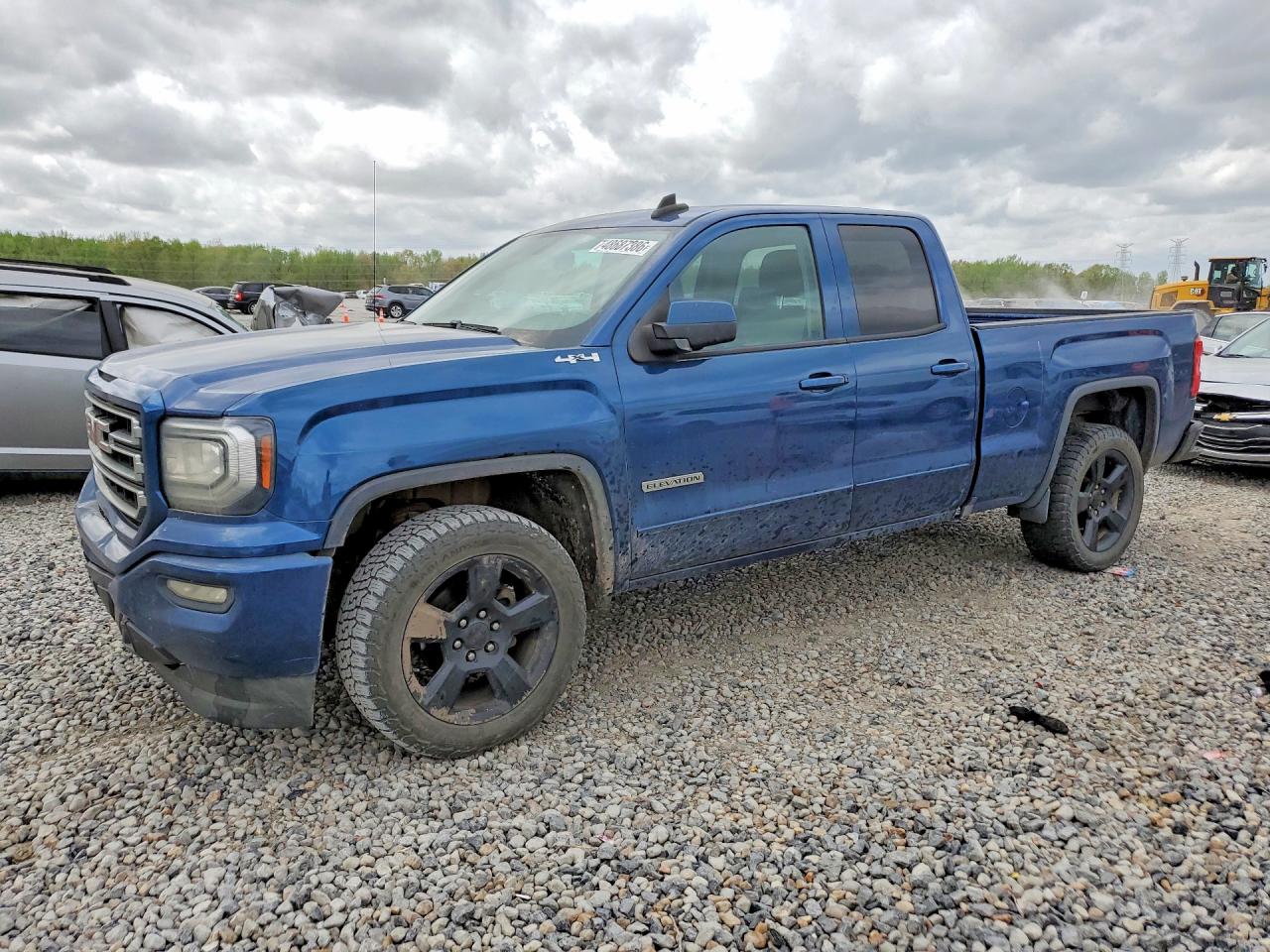 Salvage GMC Sierra Image