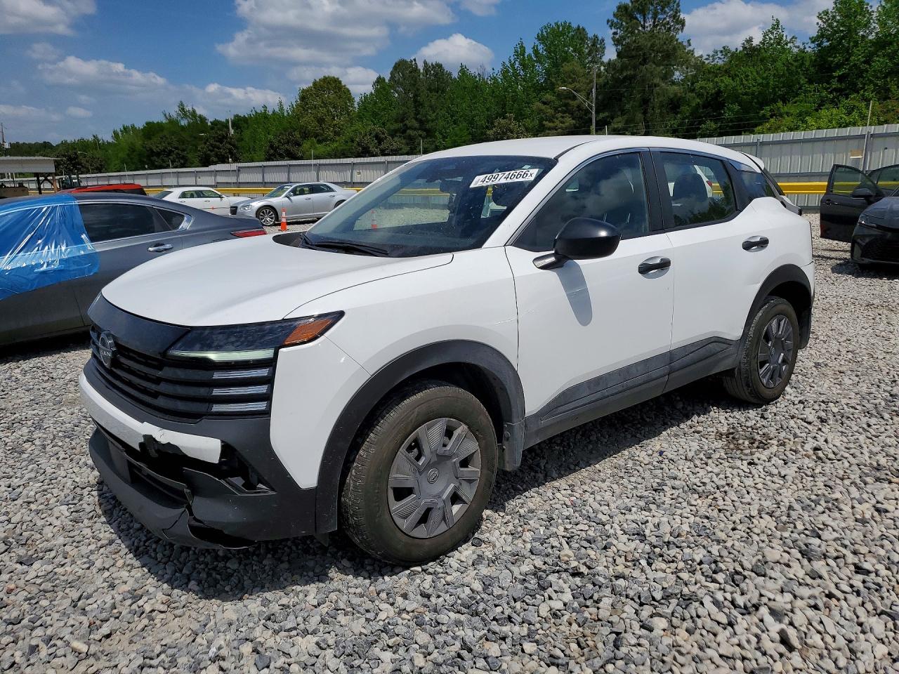 Salvage Nissan Kicks Image