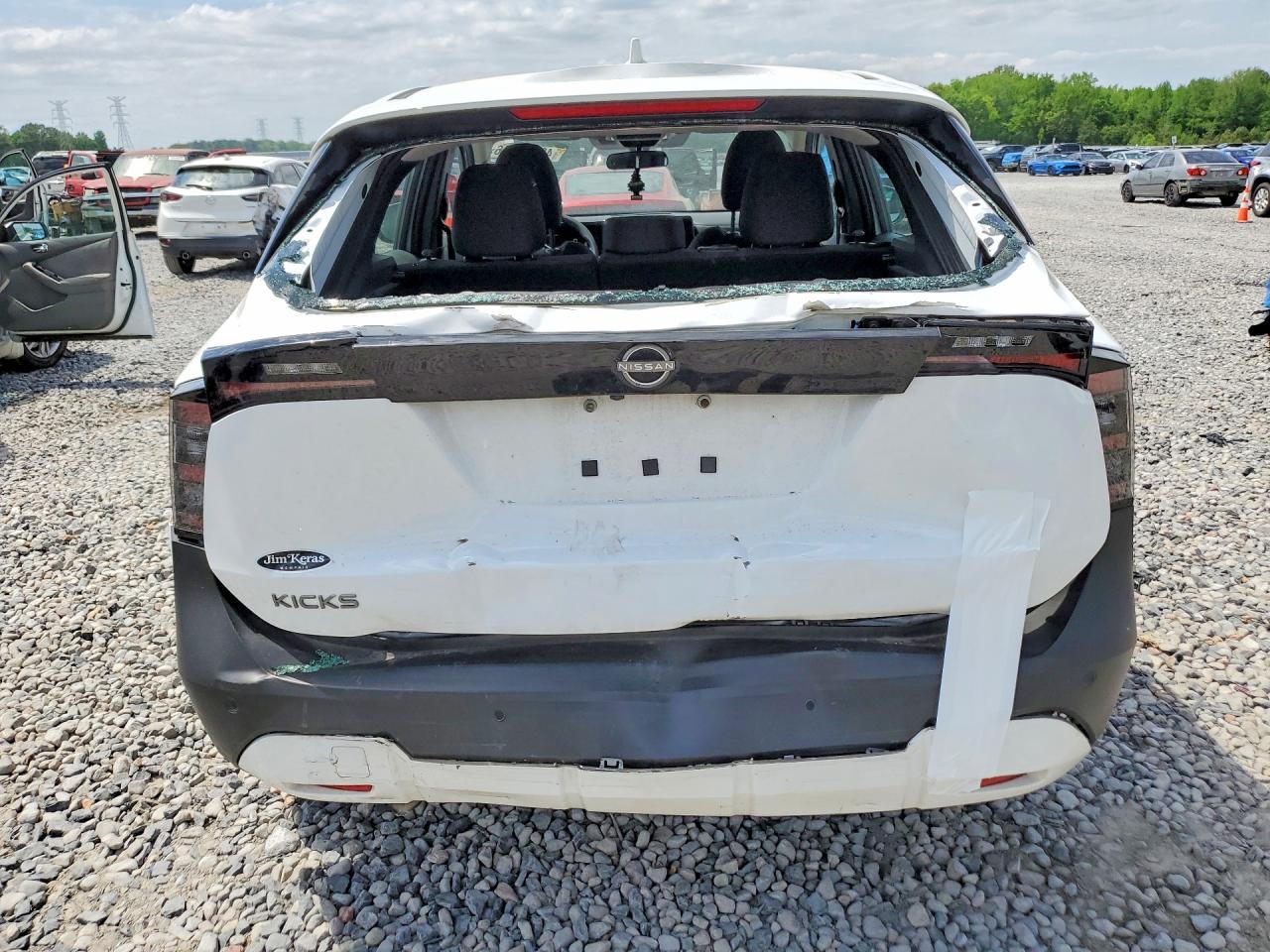 Nissan Kicks S