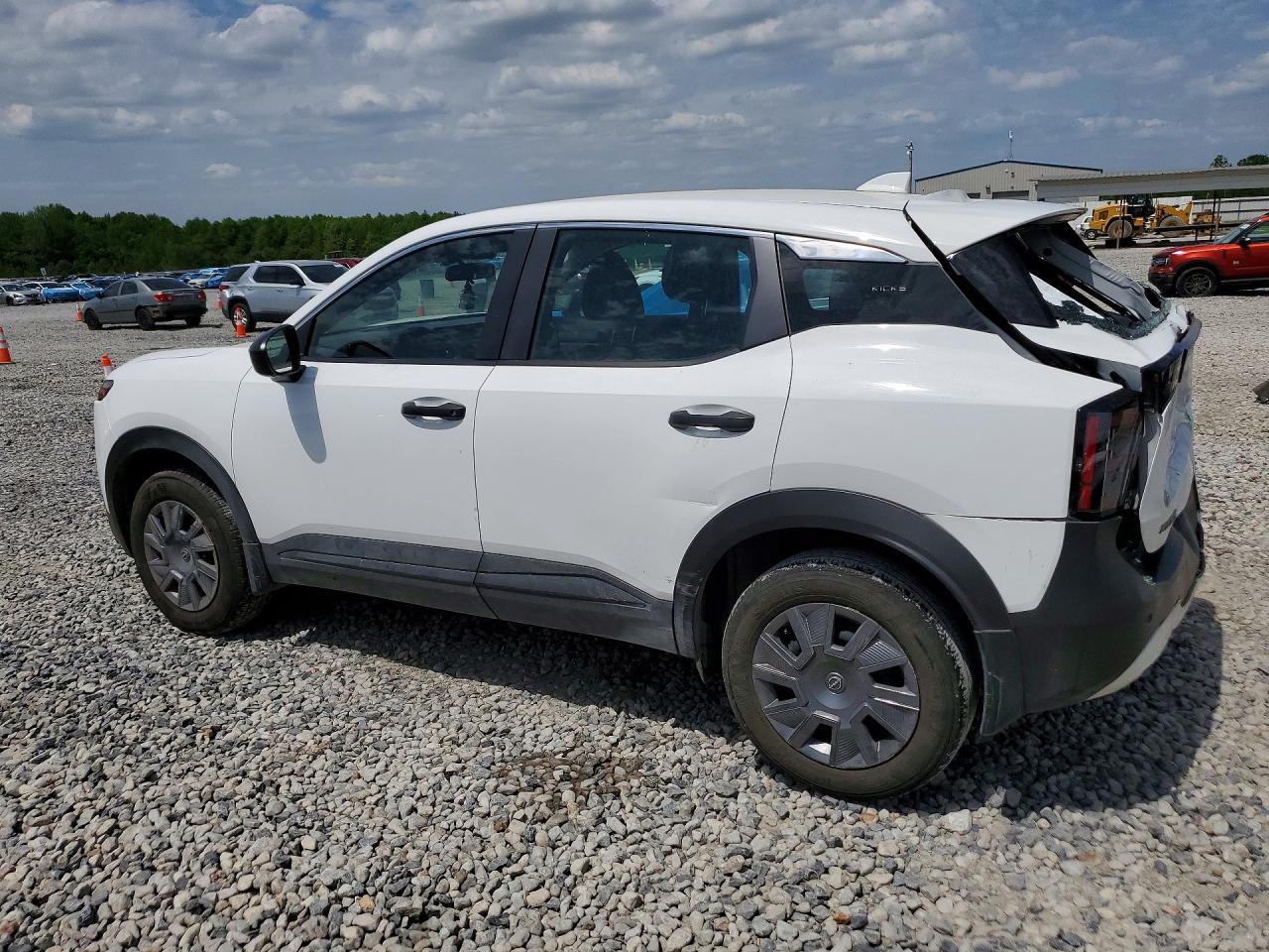 Nissan Kicks S