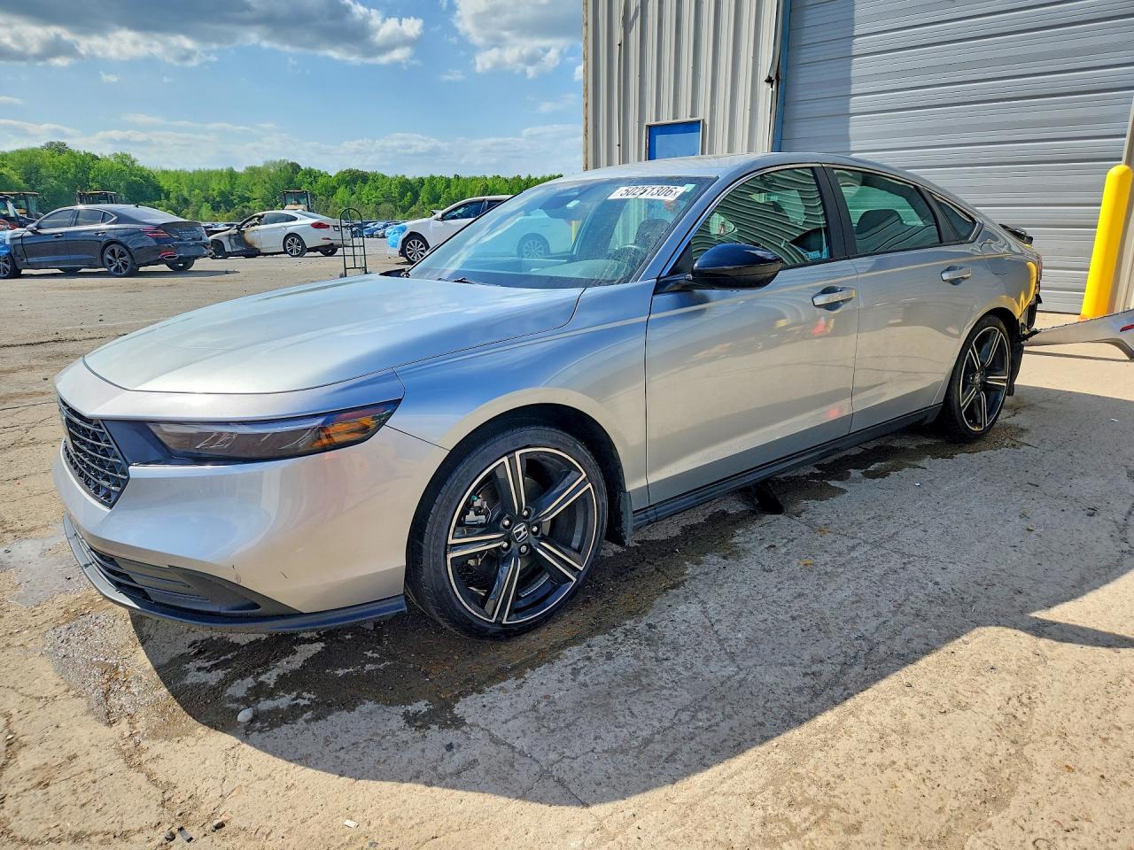 Salvage Honda Accord Image