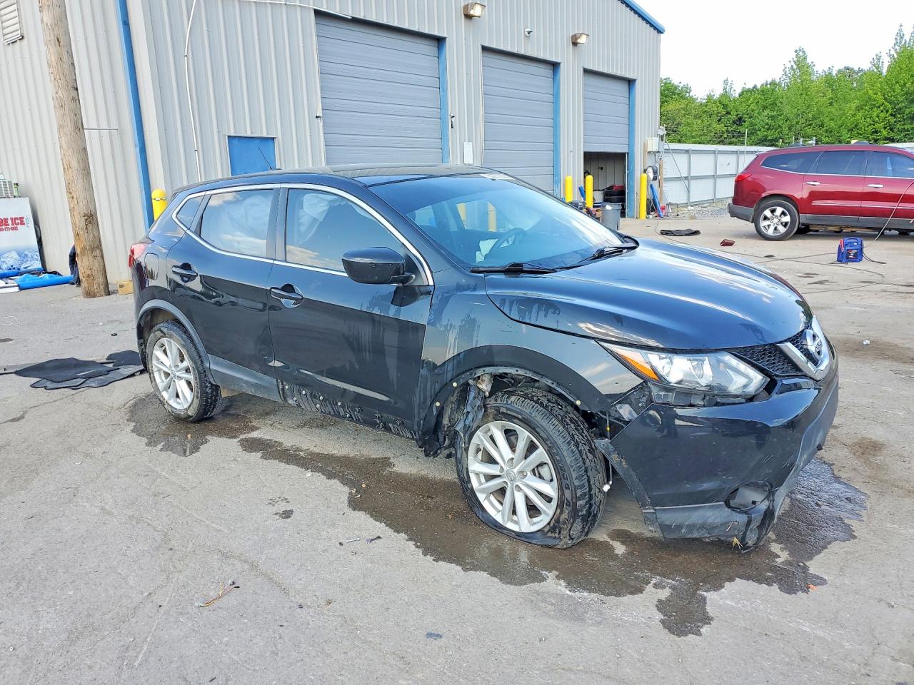 Nissan Rogue S