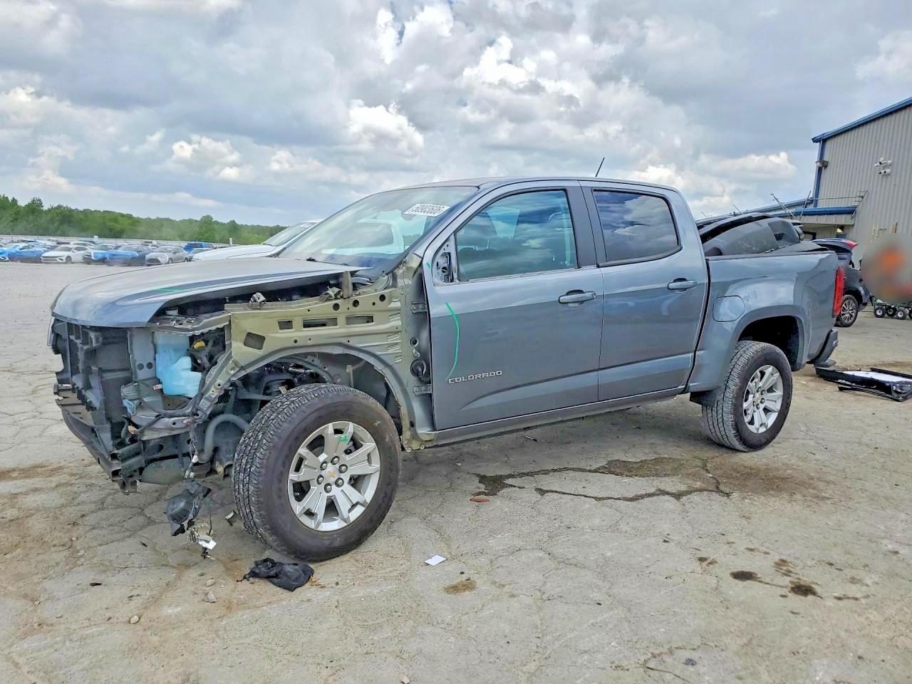 Salvage Chevrolet Colorado Image