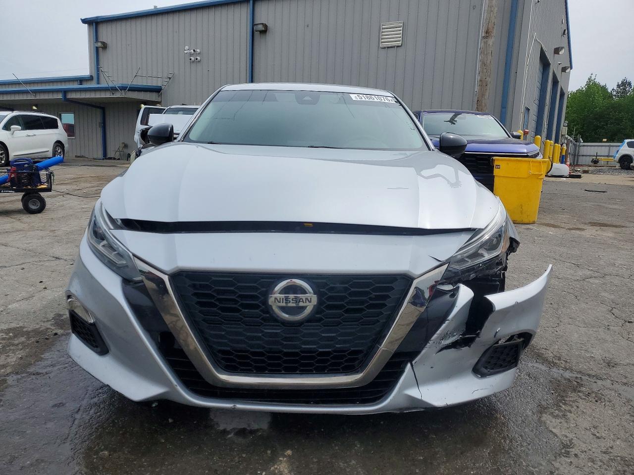 Nissan Altima Sr