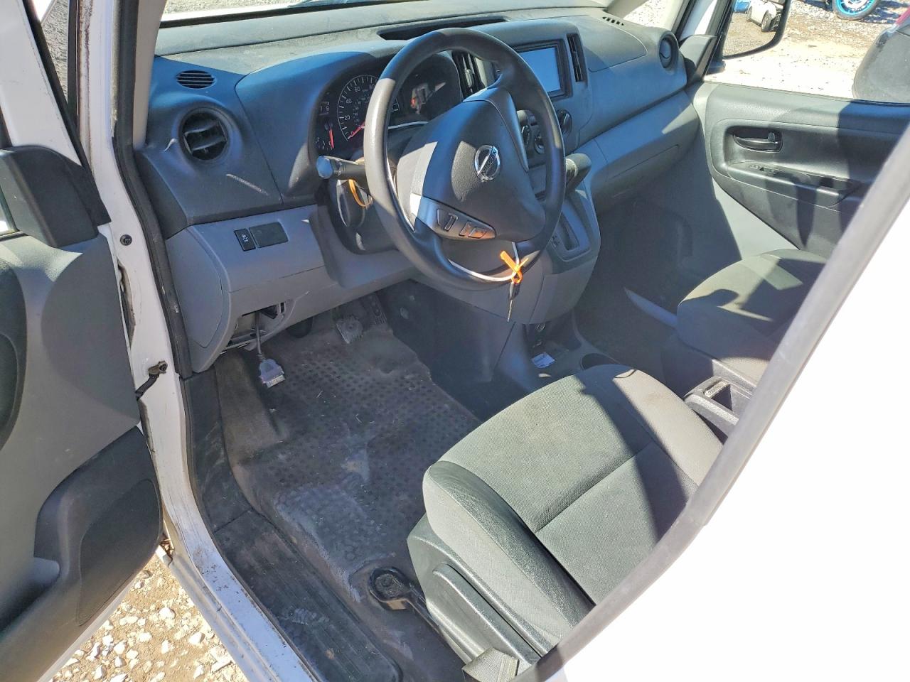 Nissan Nv S