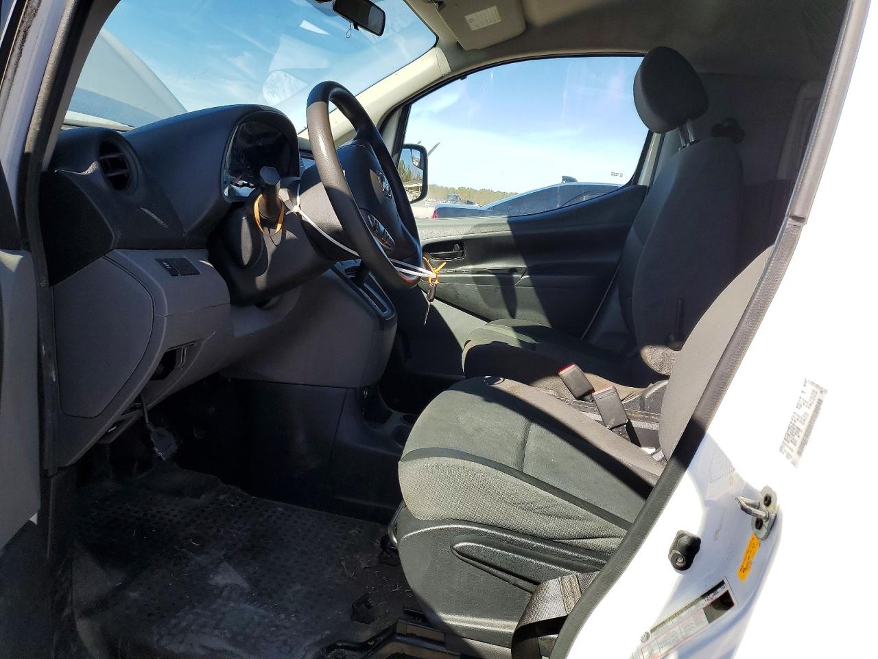 Nissan Nv S