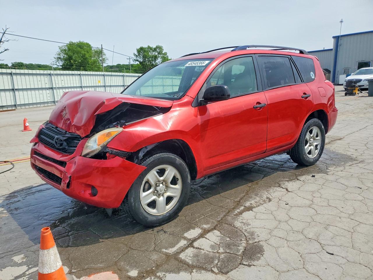 Salvage Toyota RAV4 Image